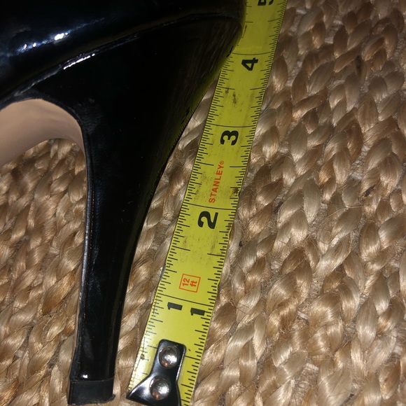 EUC White House Black Market Patent Leather Heels - Picture 3 of 6